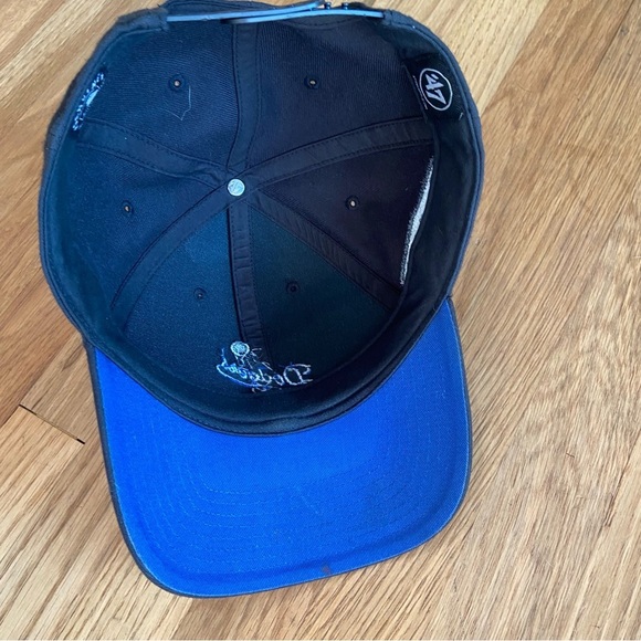 Dodgers 47 Navy Blue Cap - Picture 11 of 12